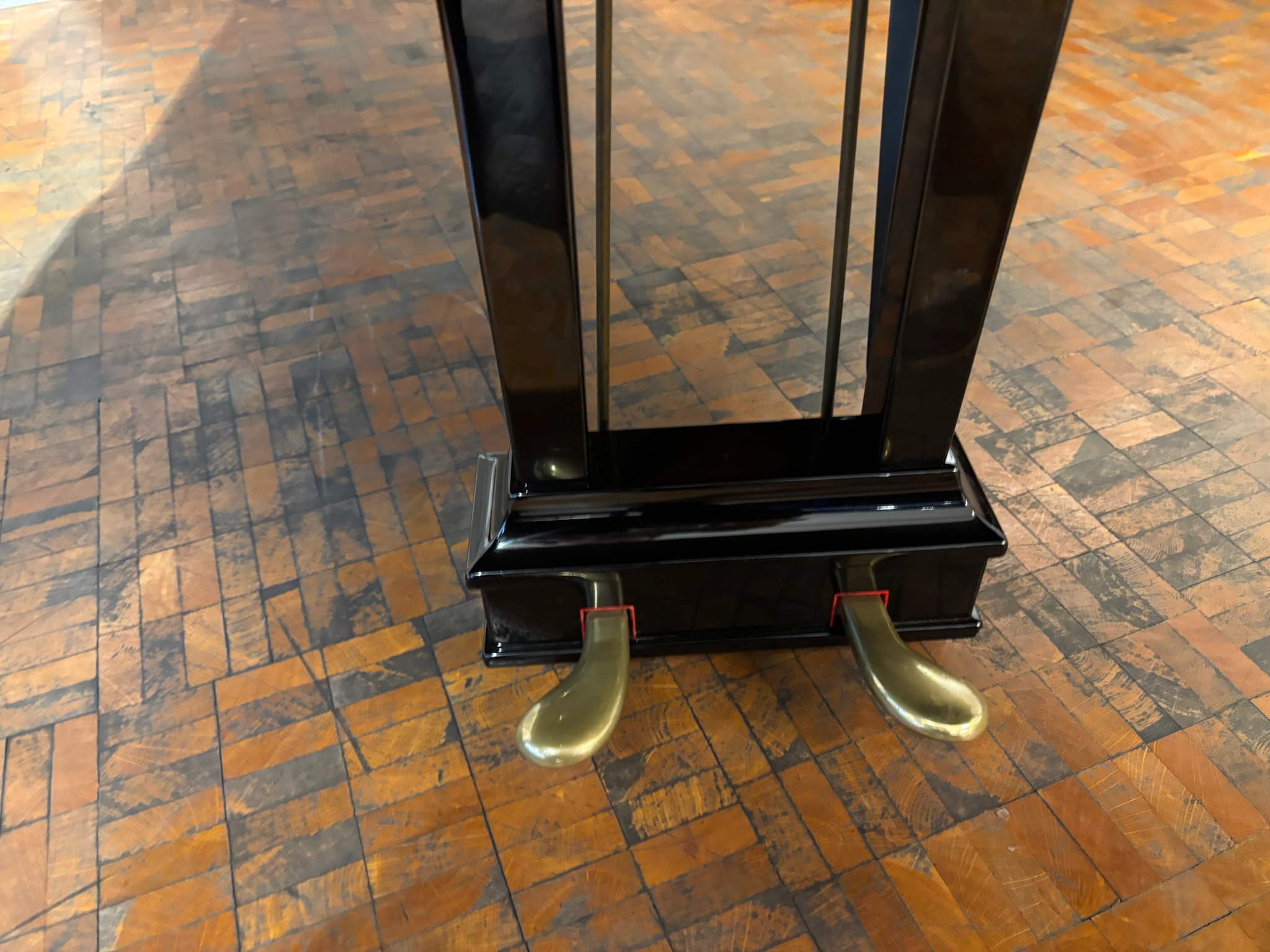 Steinway & Sons O-180