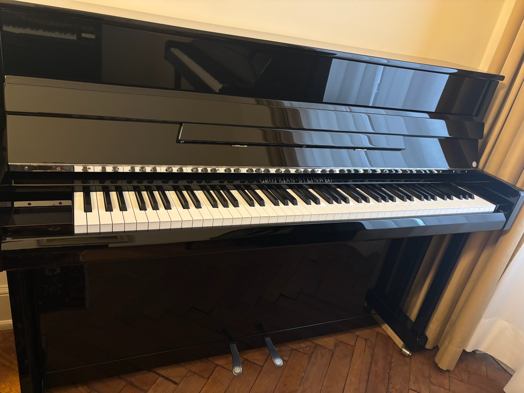 Grotrian-Steinweg GS 113