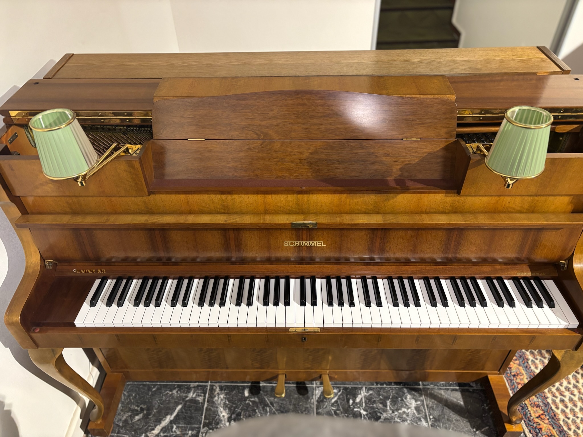 Schimmel 108 Tradition