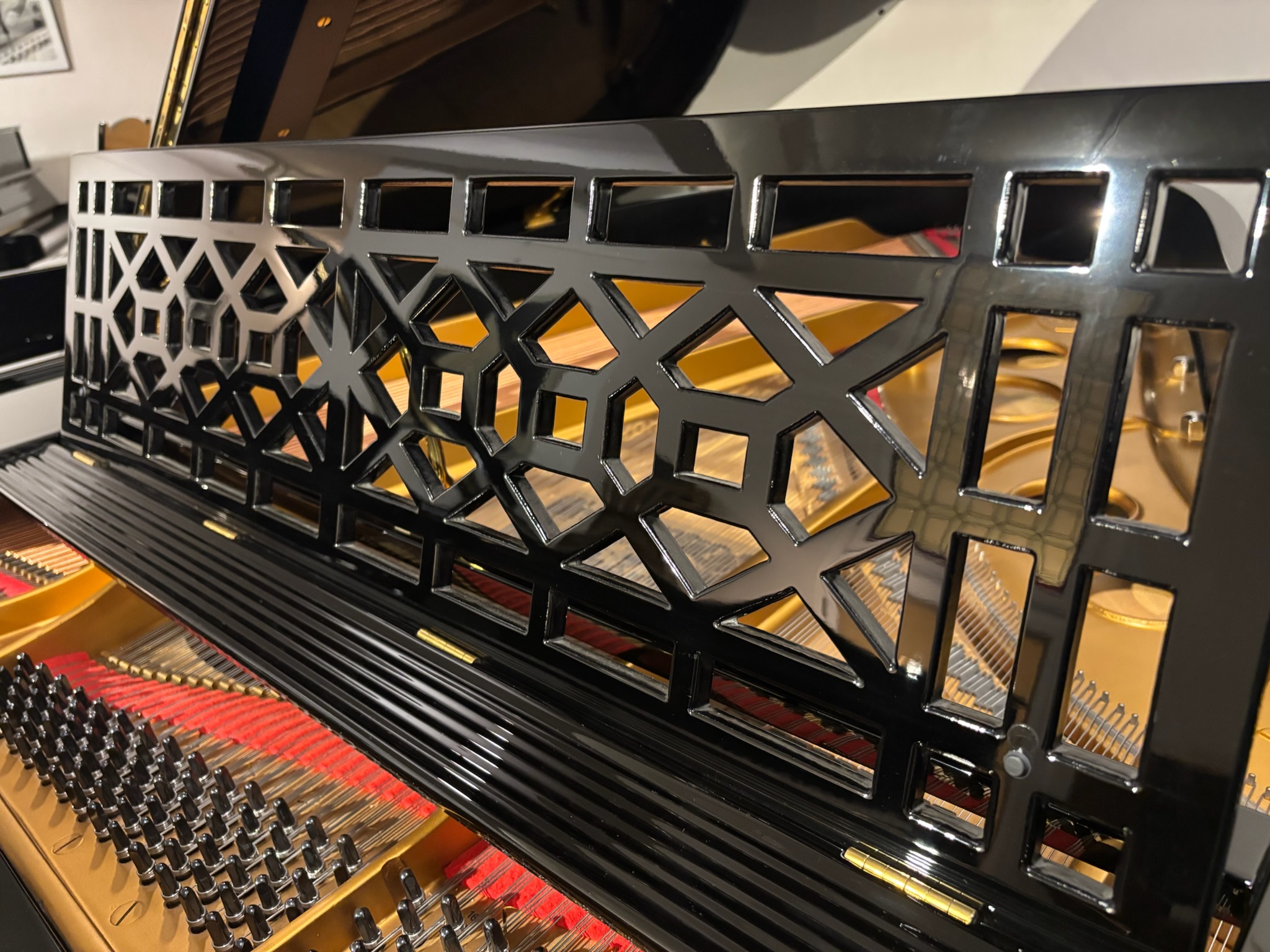 Steinway & Sons O-180