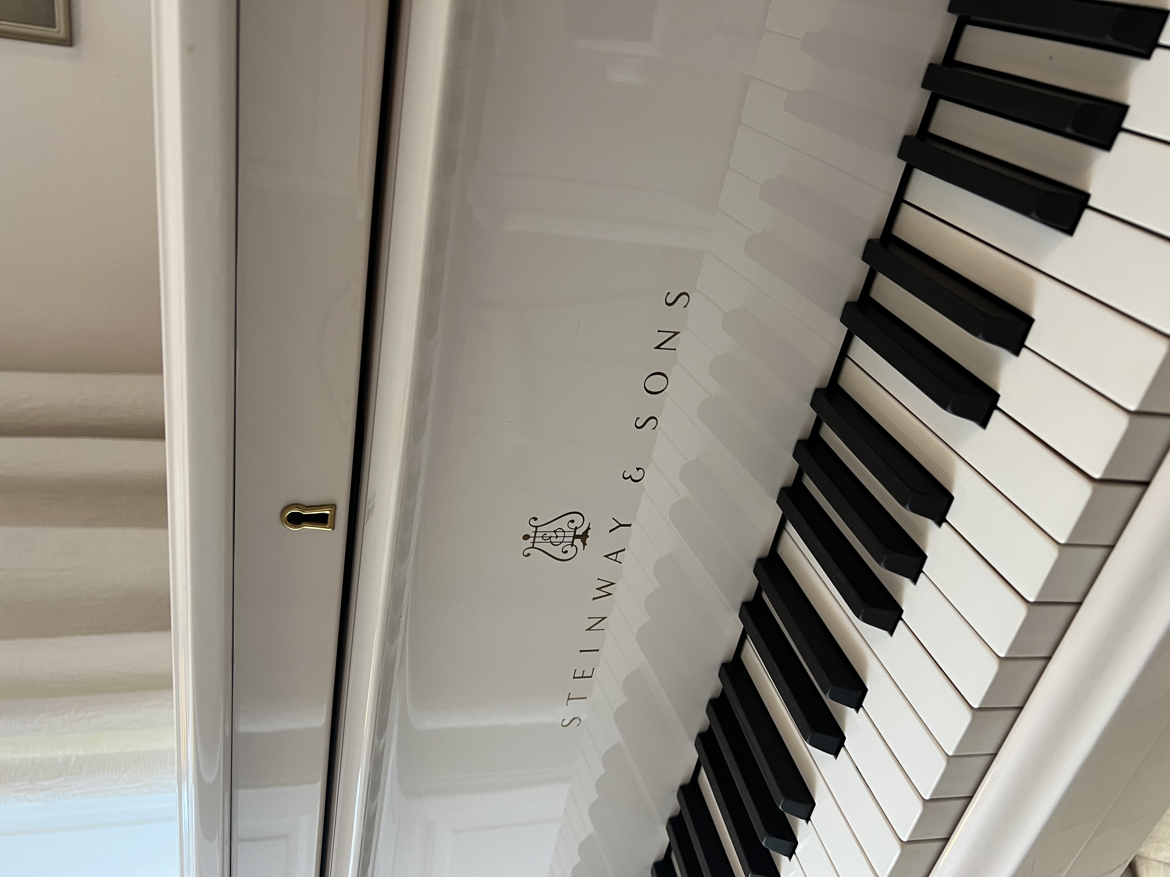 Steinway & Sons S-155