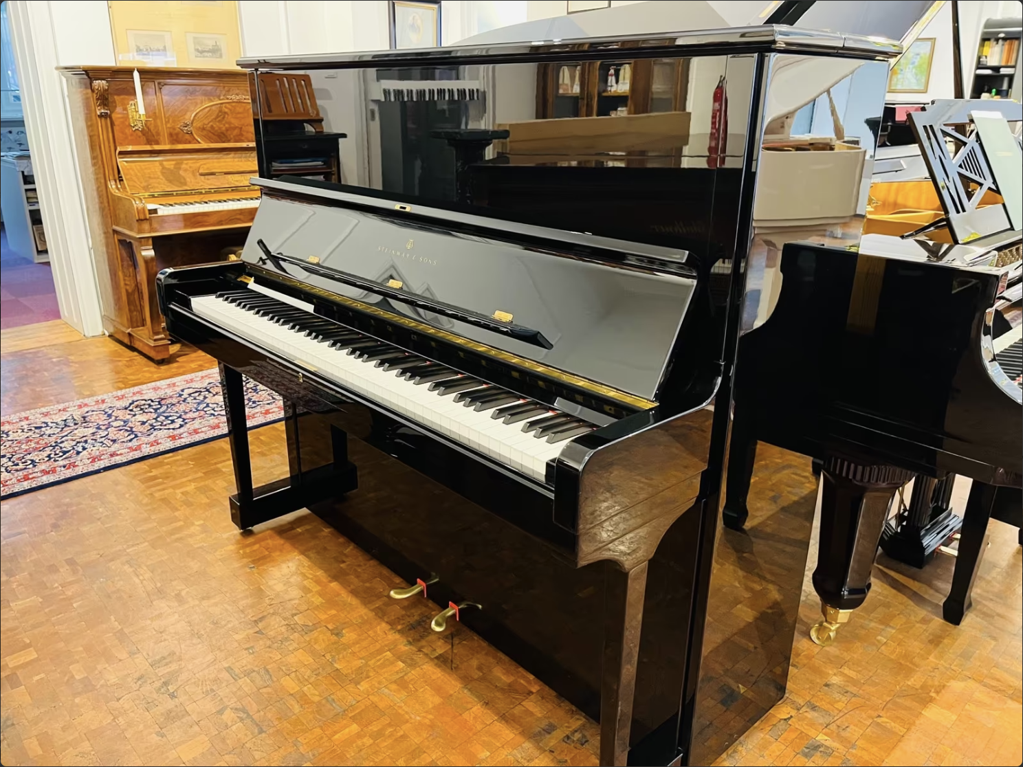 Steinway & Sons K-132